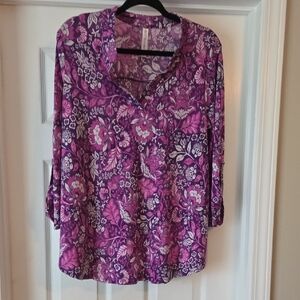Relaxed V-Neck Floral Blouse in Purple